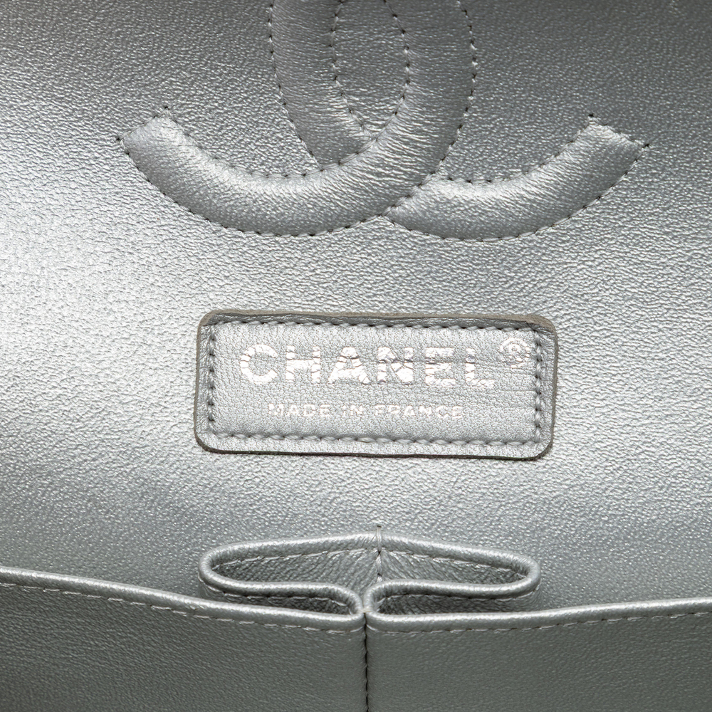 Pre-Loved Chanel Medium Classic Quilted Tweed and Metallic Lambskin Double Flap - Picture 5 of 9